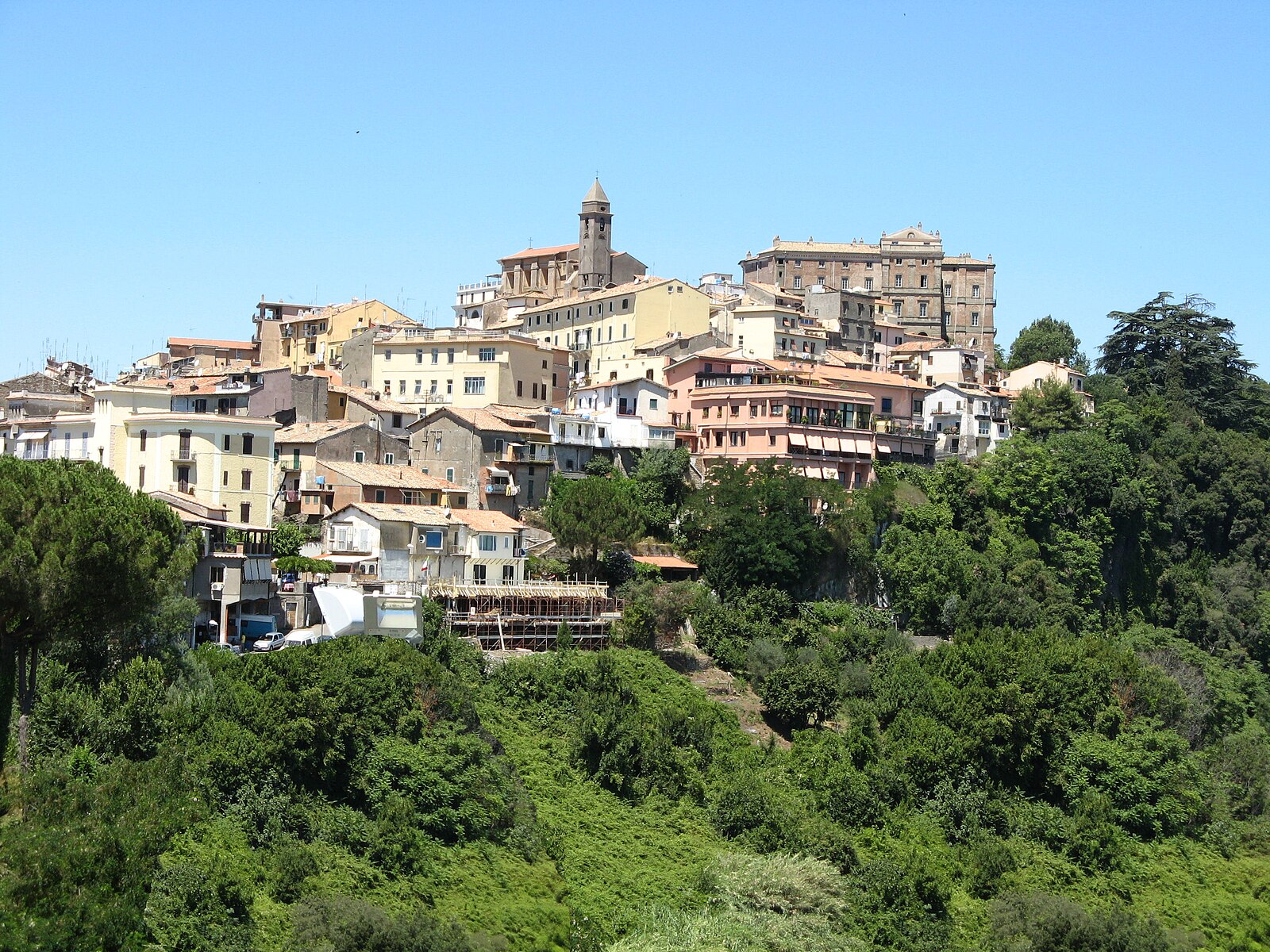 Genzano di Roma, vista caratteristica